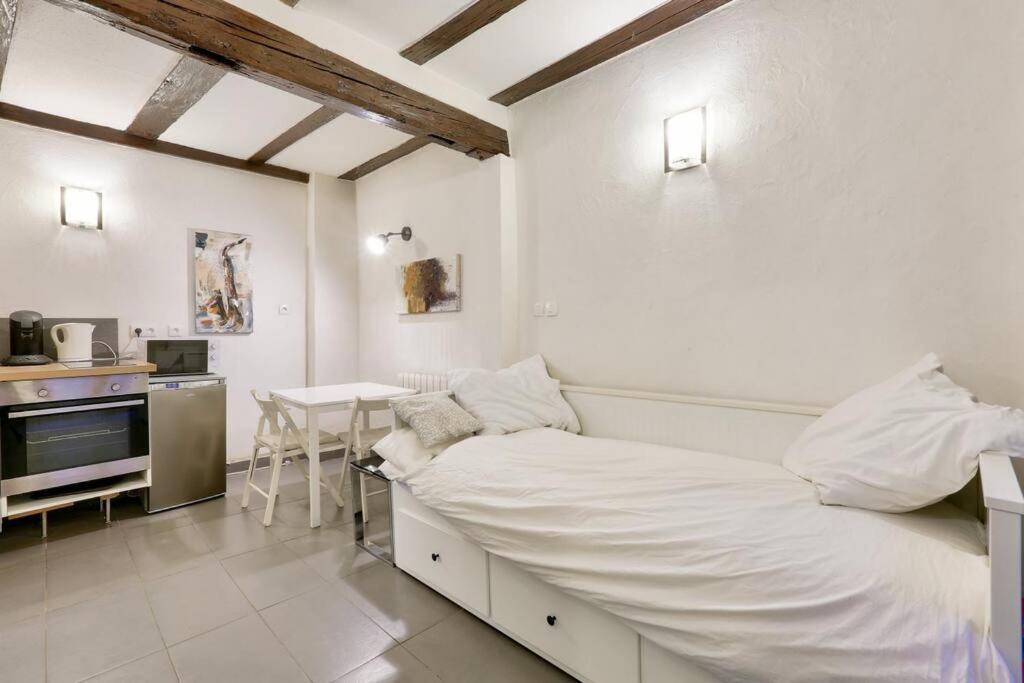 Charming Historical Center Of Appartement